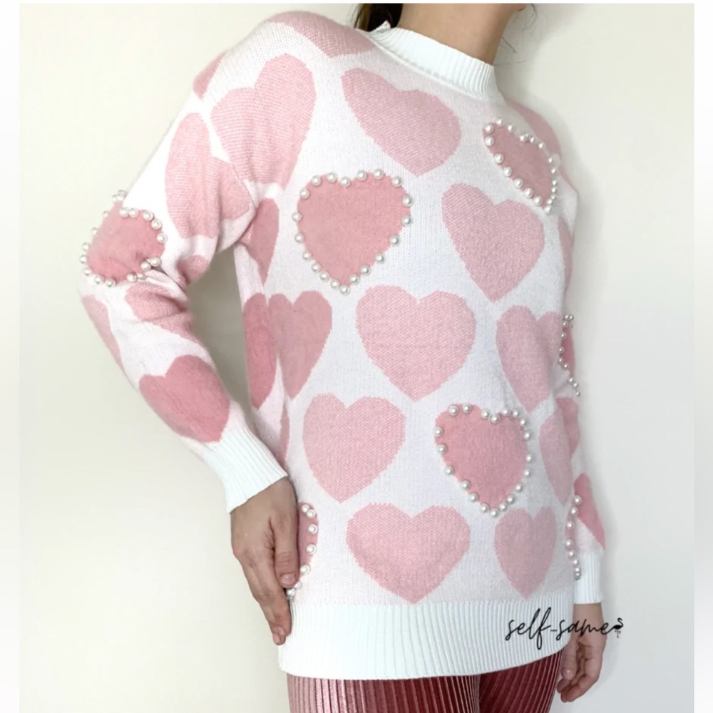 Heart sweater. Size Medium